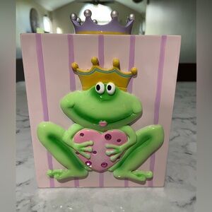 FROG PRINCESS with Heart
Bathroom Bedroom Decor Tissue Holder Box